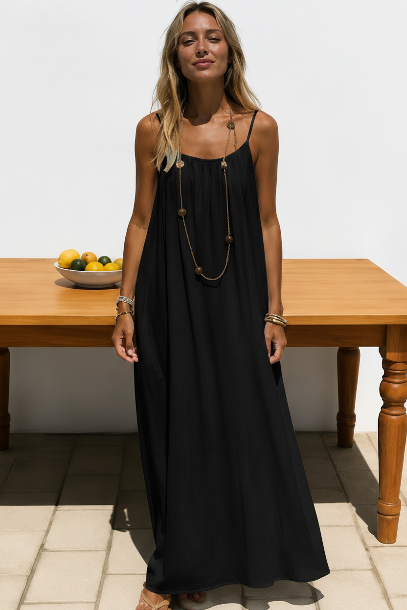 Robe noire longue bretelles fines